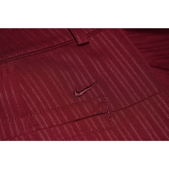 NIKE GOLF $78 Dri-Fit Flat Front‎ Burgundy Stripe Golf Short Size 10 - Picture 3 of 4